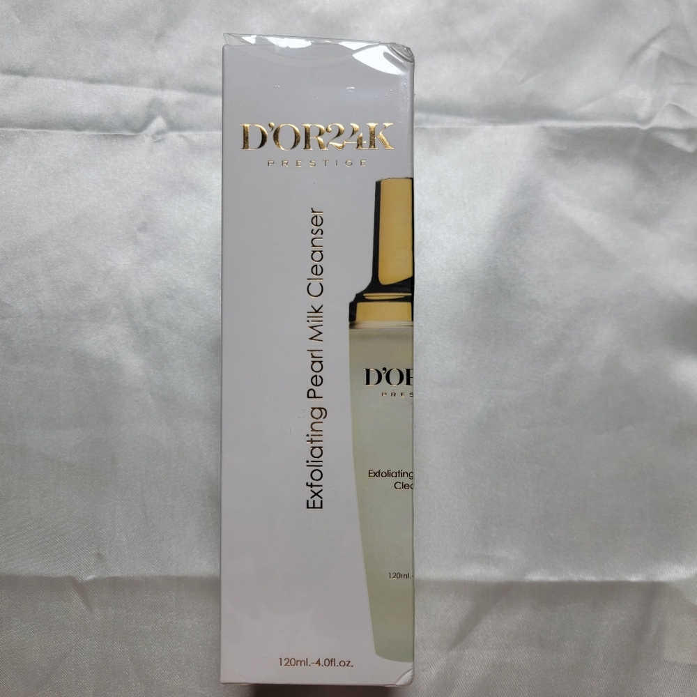 Exfoliating Pearl Milk Cleanser - Gold